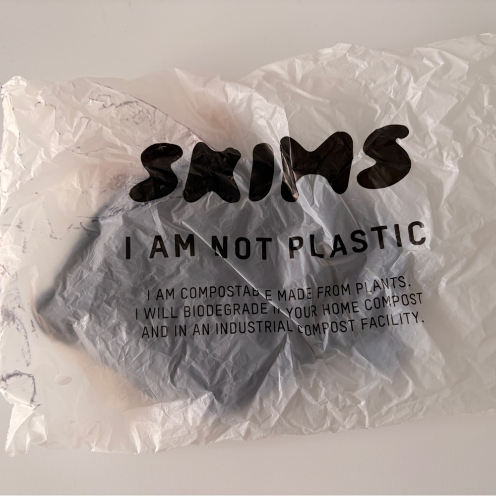 SKIMS Onyx High Cut Thong Size 4X New Sealed
